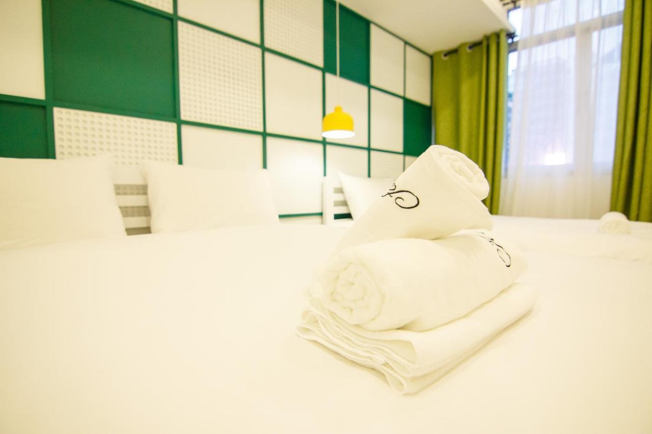 Folk Poshtel Asok Hostel Bangkok Kültér fotó