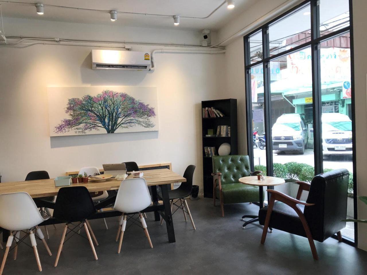 Folk Poshtel Asok Hostel Bangkok Kültér fotó