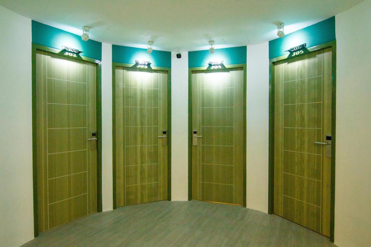 Folk Poshtel Asok Hostel Bangkok Kültér fotó