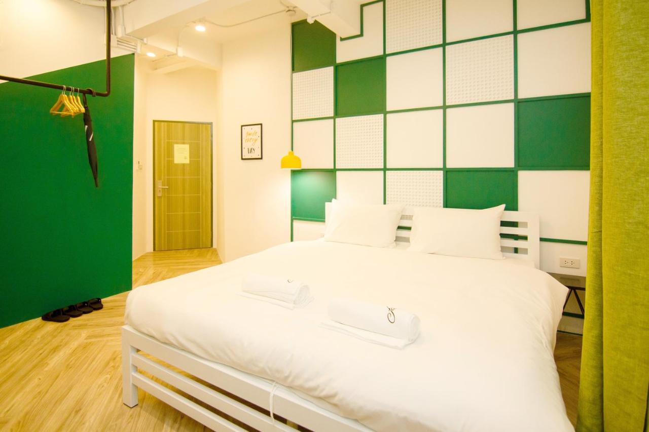 Folk Poshtel Asok Hostel Bangkok Kültér fotó
